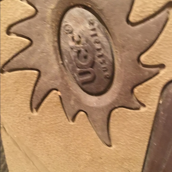 WARM COZY UGG SIZE 6.5 .🔥🔥🔥🔥 - Picture 13 of 14